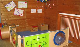 Spielecke mit mehreren Spielelementen | © Kinderhaus Sternenhimmel