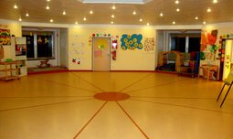Halle zum Spielen und Tanzen | © Kinderhaus Sternenhimmel